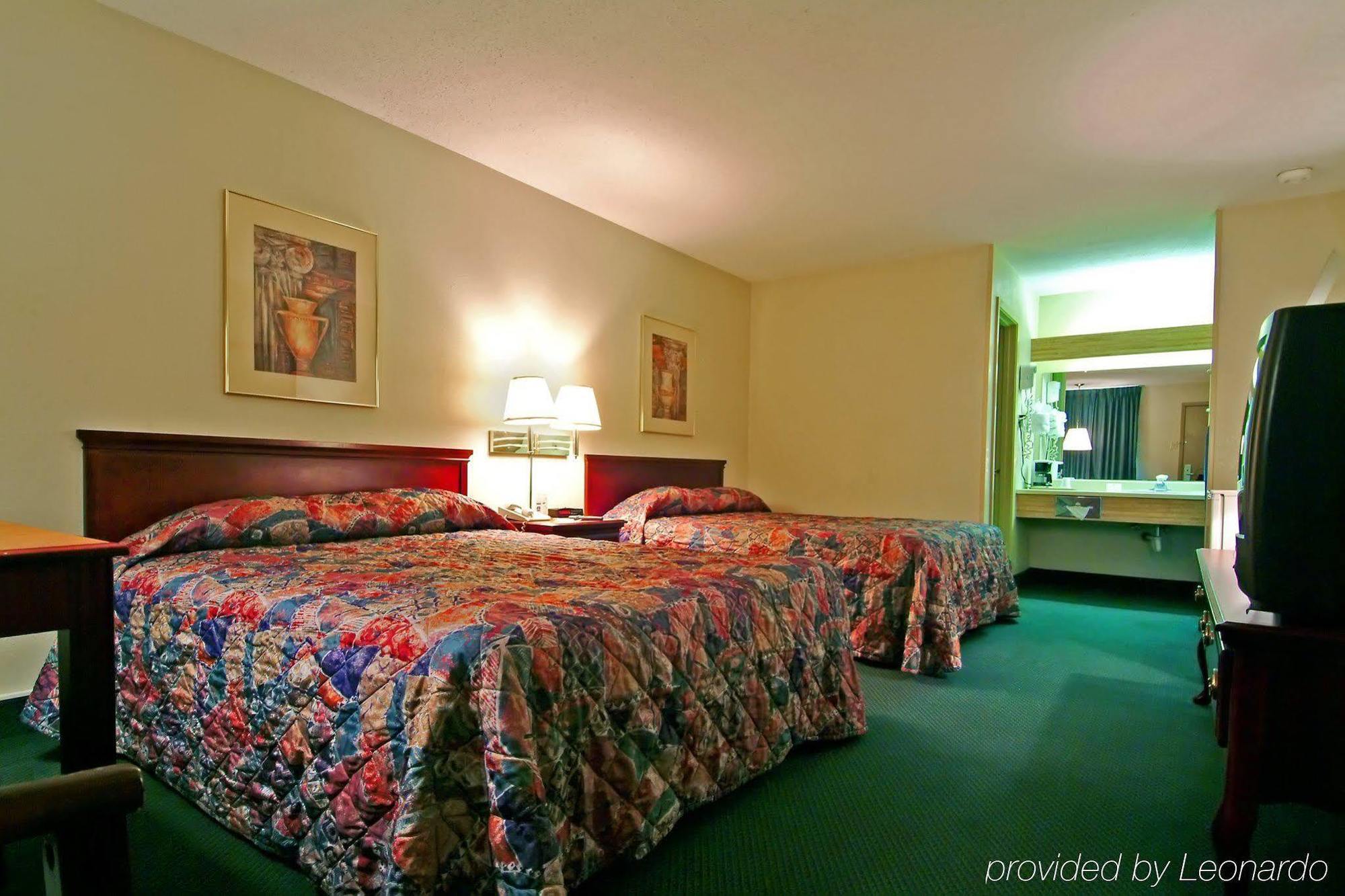 Texas Inn Brownsville Room photo