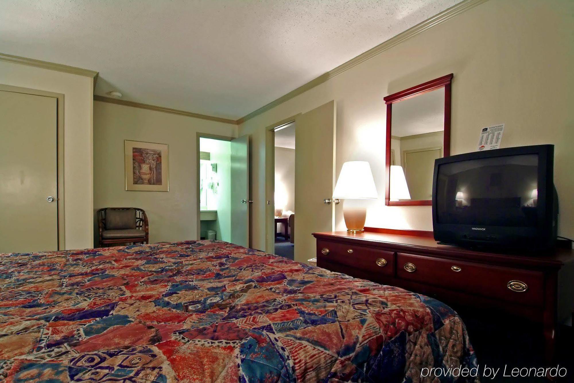 Texas Inn Brownsville Room photo