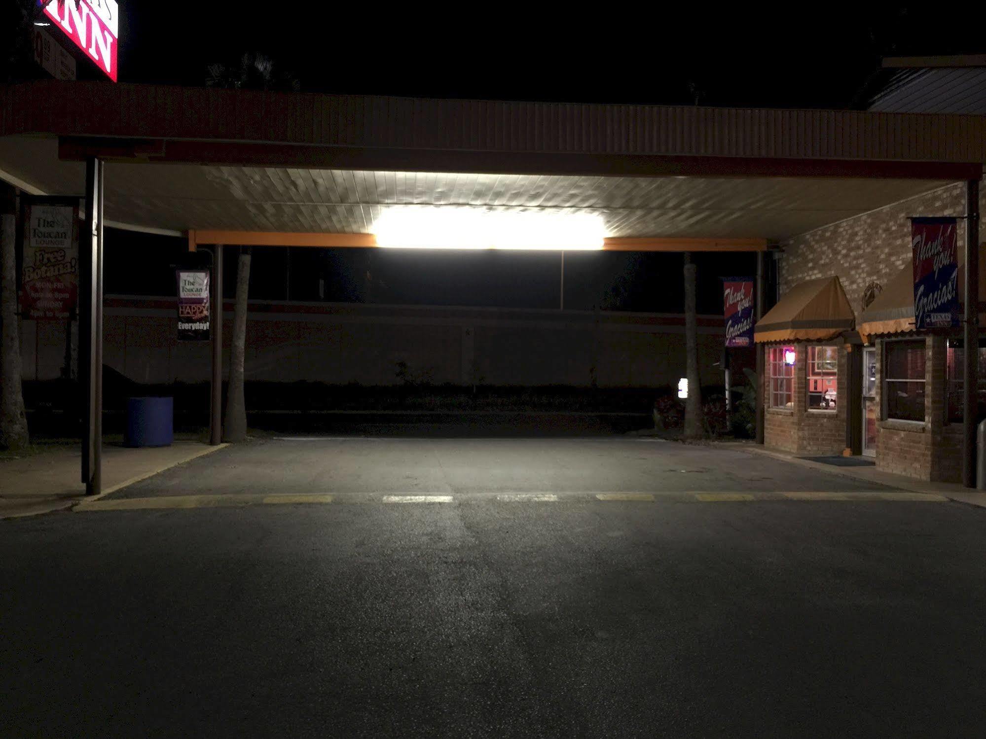 Texas Inn Brownsville Exterior photo